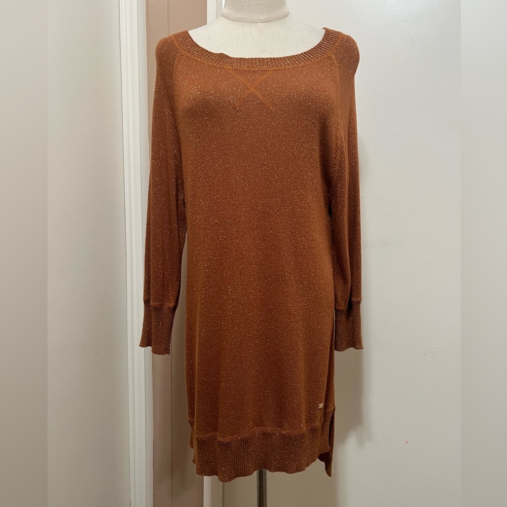 Adrienne Vittadini  Blouse Size M Women's Gold Metallic Pullover Tunic Top.